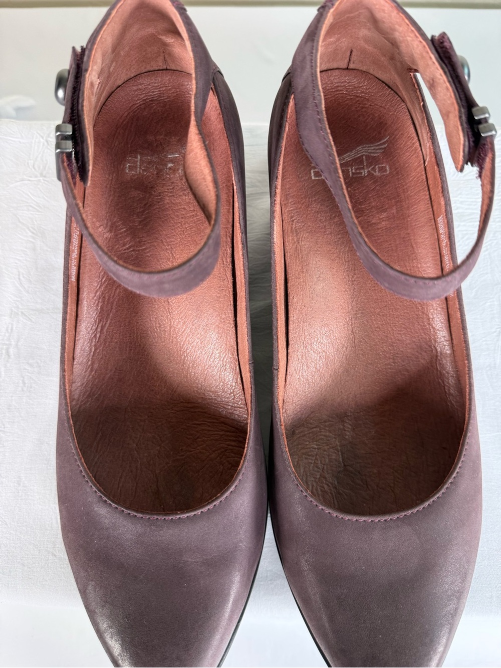 Dansko Shaylee Waterproof Leather Wedge Pumps Muted Fig Color Size 39 EUC - Picture 7 of 16